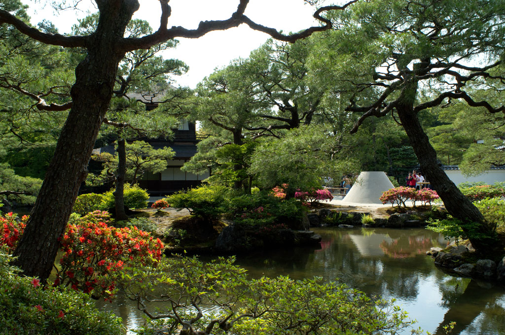 銀閣寺　向月台